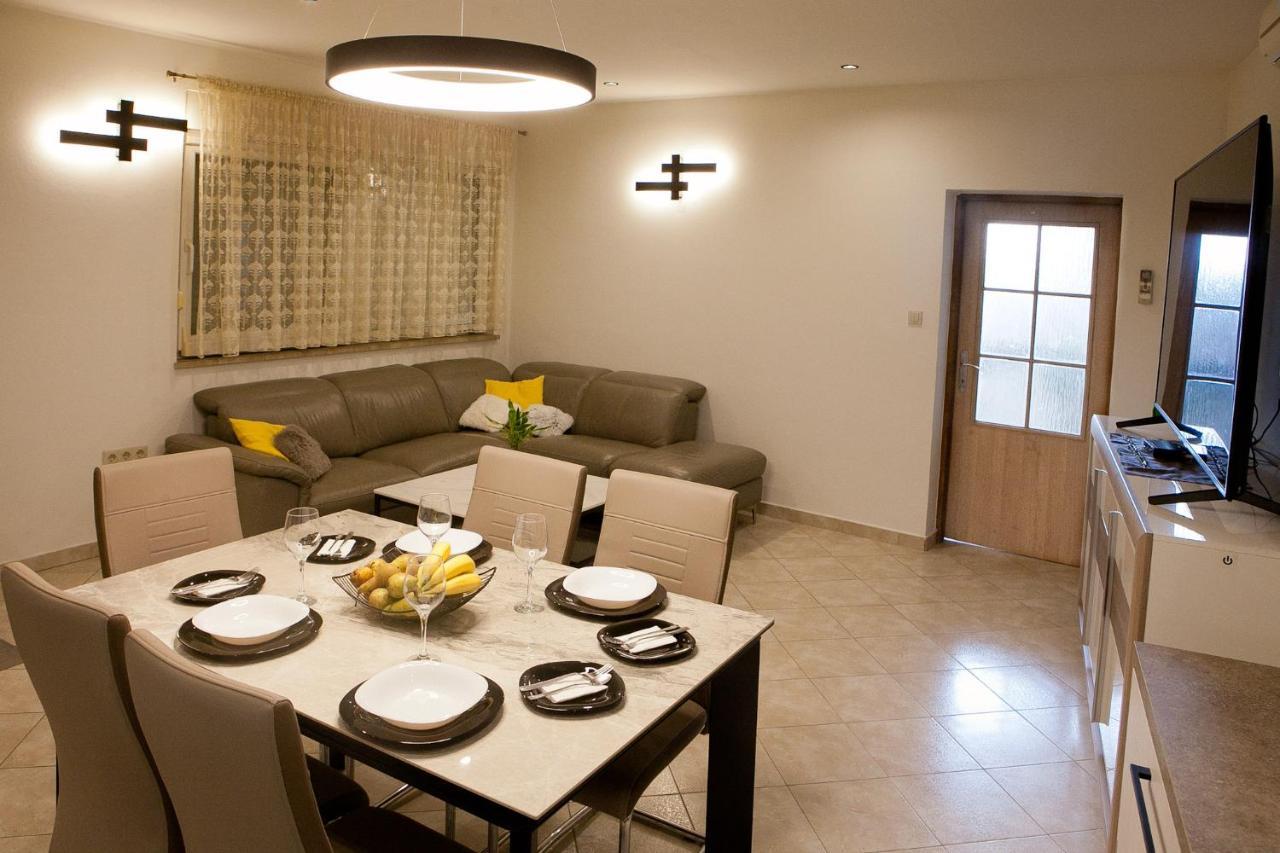 Apartment Nikoleto Zadar Eksteriør billede