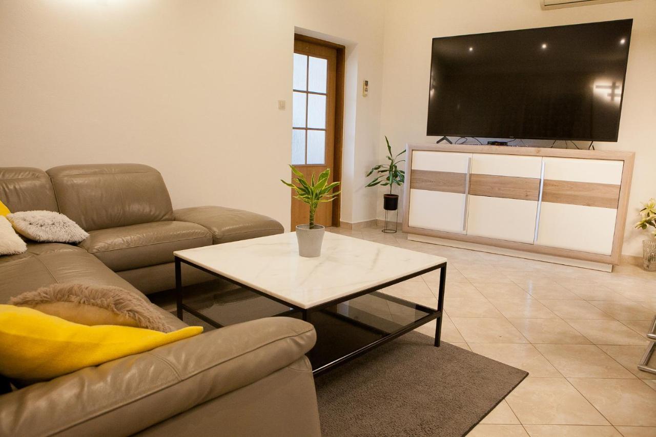 Apartment Nikoleto Zadar Eksteriør billede